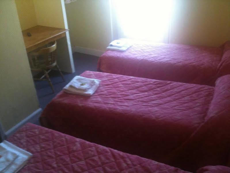 Hotel A La Croix De Malte ルルド エクステリア 写真