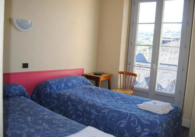 Hotel A La Croix De Malte ルルド エクステリア 写真