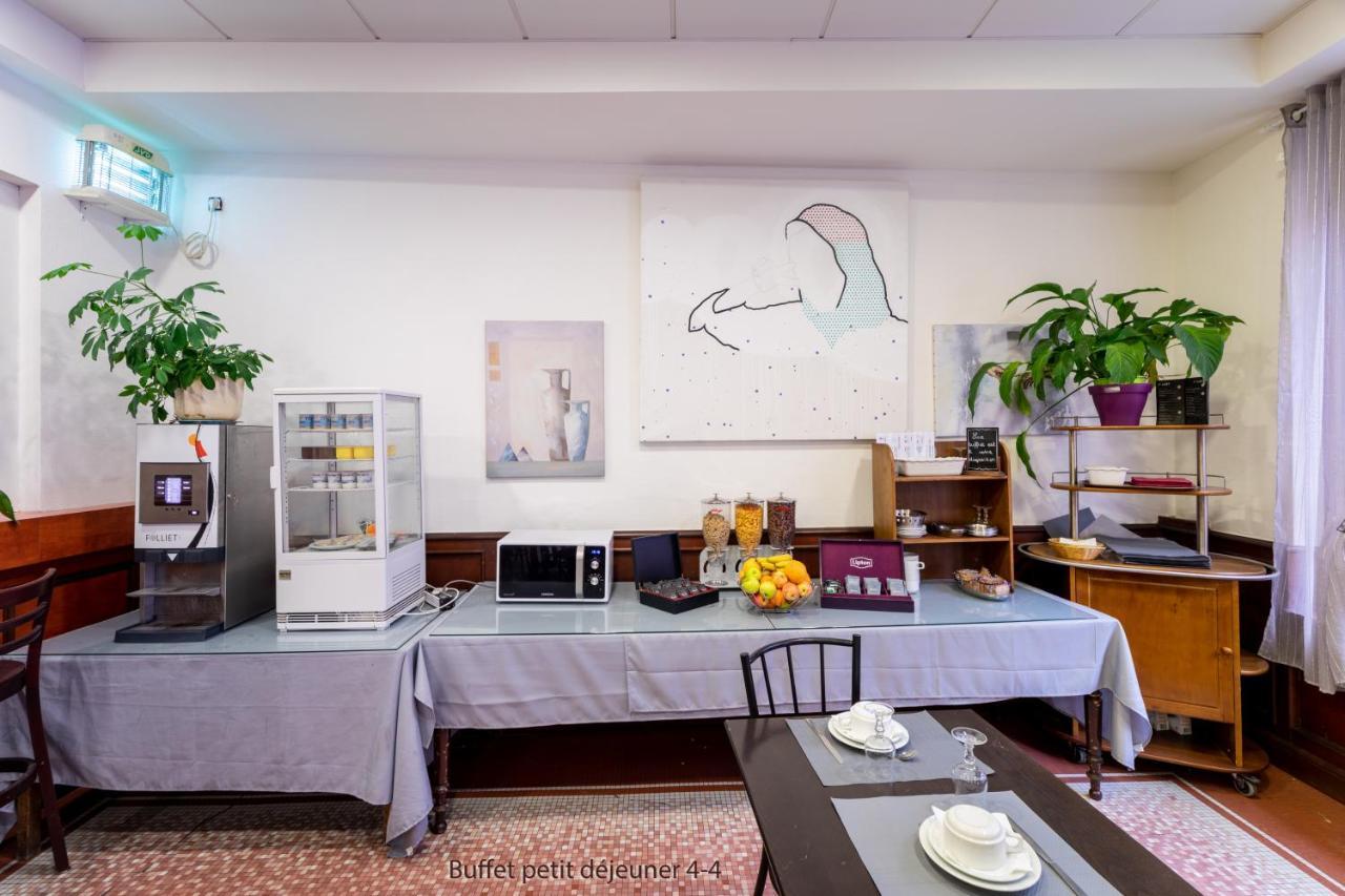 Hotel A La Croix De Malte ルルド エクステリア 写真